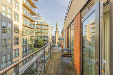 Longfield Avenue, Ealing - W5 view 13