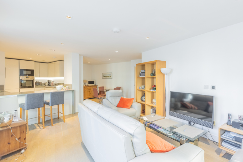 2 bedrooms apartments/flats to sale in Longfield Avenue, Ealing-image 9