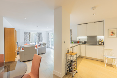 Longfield Avenue, Ealing - W5 view 10