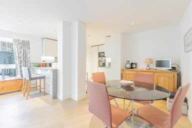 Longfield Avenue, Ealing - W5 view 6