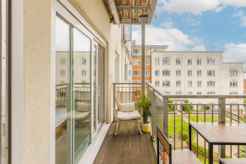 1 bedroom apartments/flats to sale in Boulevard Drive, Beaufort Park, Colindale-image 10