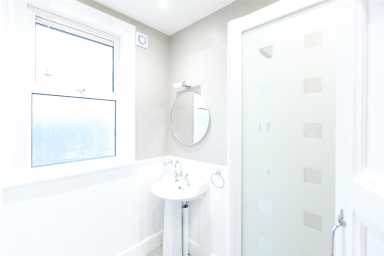 Summerlands Avenue, Acton - W3 view 11