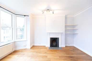 Summerlands Avenue, Acton - W3 view 2