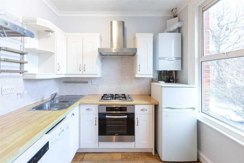 2 bedrooms to sale in Summerlands Avenue, Acton-image 3