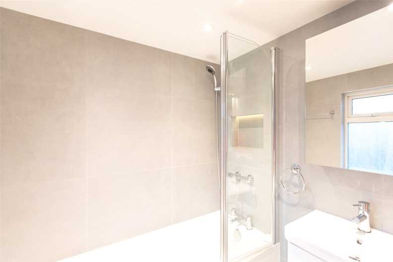 2 bedrooms apartments/flats to sale in Summerlands Avenue, Acton-image 14