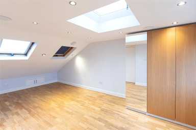 Summerlands Avenue, Acton - W3 view 12