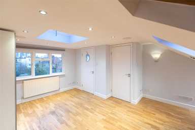 Summerlands Avenue, Acton - W3 view 13