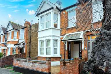 Summerlands Avenue, Acton - W3 view 15