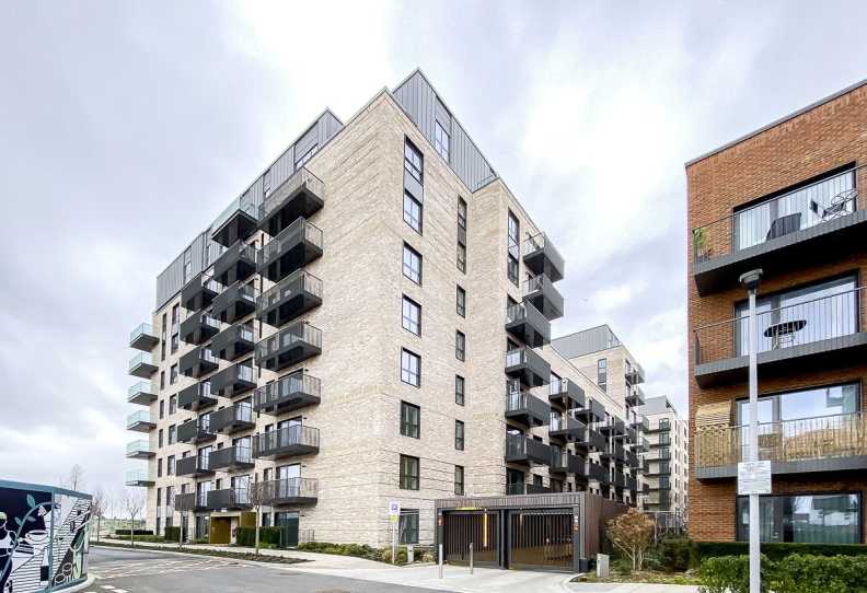 1 bedroom apartments/flats to sale in The Green Quarter, Randolph Road, Southall-image 9