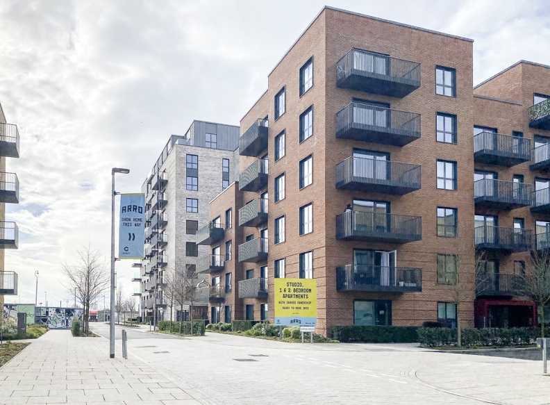 1 bedroom apartments/flats to sale in The Green Quarter, Randolph Road, Southall-image 1