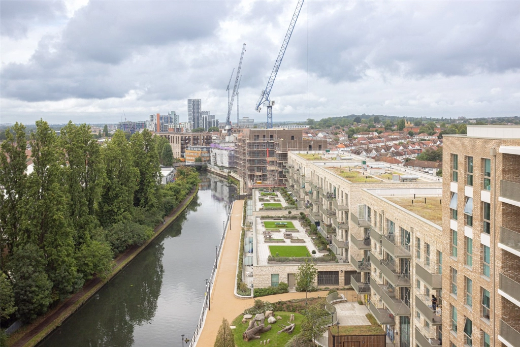 3 bedrooms apartments/flats for sale in Beresford Avenue, Wembley - HA0 view 20