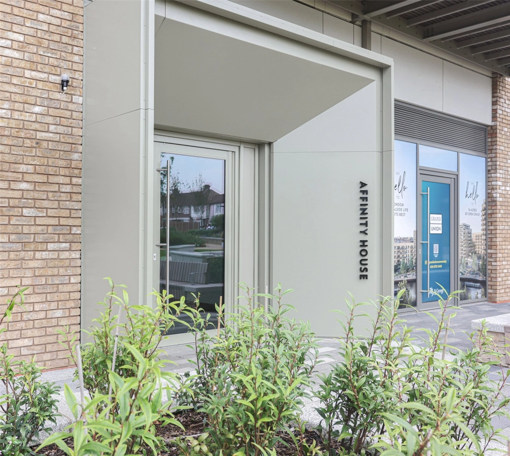 3 bedrooms apartments/flats for sale in Beresford Avenue, Wembley - HA0 view 24