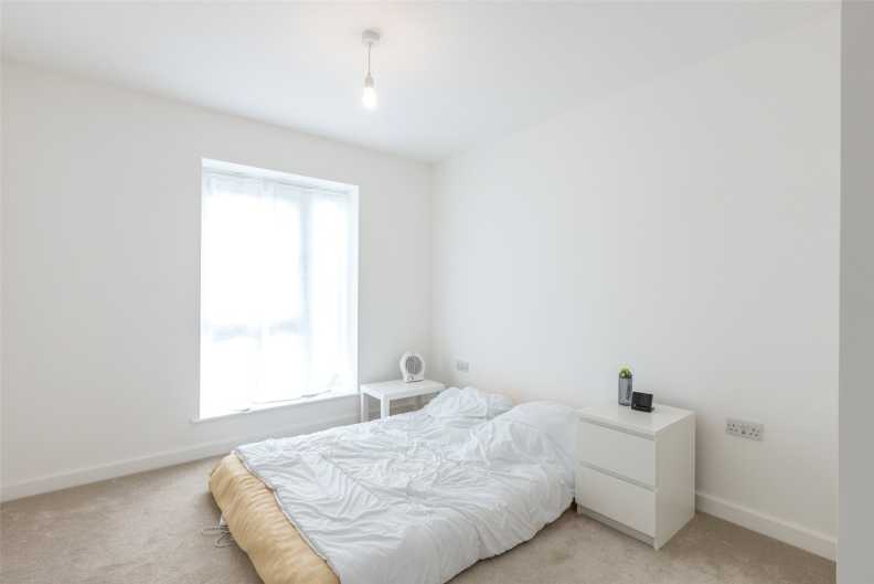 2 bedrooms apartments/flats to sale in Aerodrome Road, Beaufort Park, Colindale-image 5
