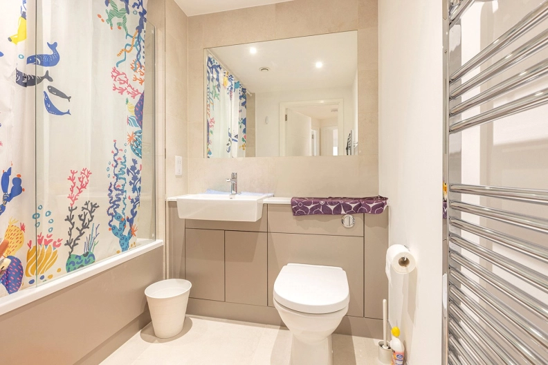 2 bedrooms apartments/flats to sale in Aerodrome Road, Beaufort Park, Colindale-image 7