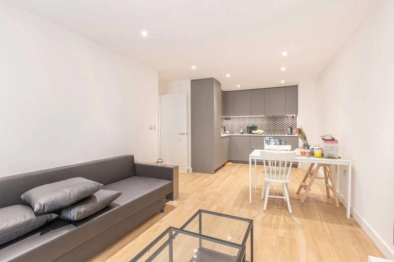2 bedrooms apartments/flats to sale in Aerodrome Road, Beaufort Park, Colindale-image 1