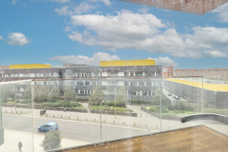 2 bedrooms apartments/flats to sale in Aerodrome Road, Beaufort Park, Colindale-image 3