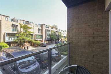 Bromyard Avenue, East Acton - W3 view 9