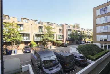 Bromyard Avenue, East Acton - W3 view 11