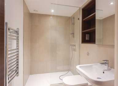 Bromyard Avenue, East Acton - W3 view 5