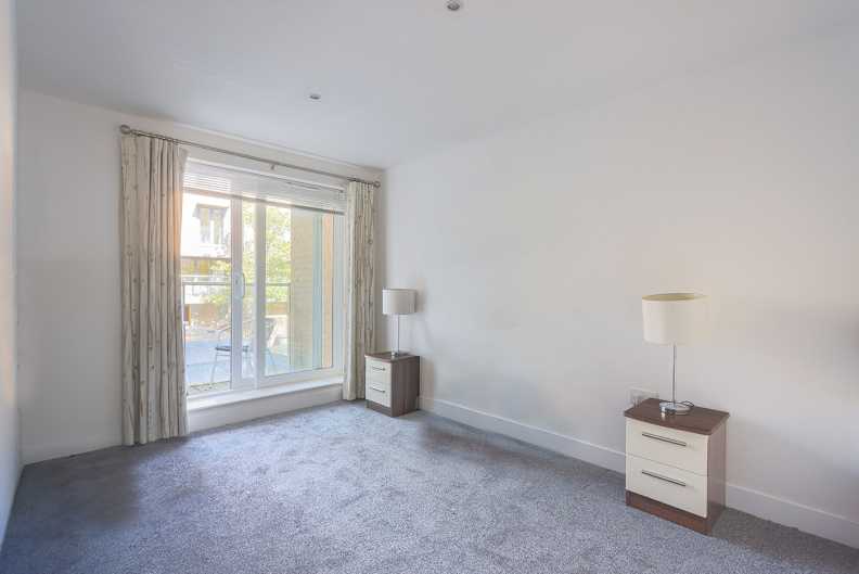 2 bedroom flat for Sale in Bromyard Avenue, East Acton, W3, London