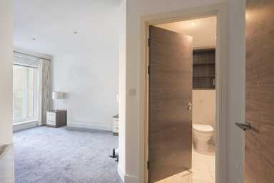 Bromyard Avenue, East Acton - W3 view 7