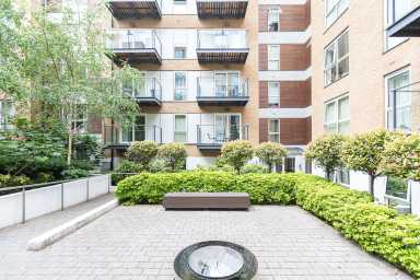 Bromyard Avenue, East Acton - W3 view 18
