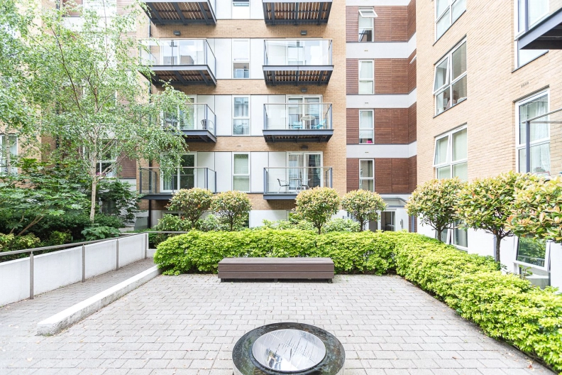 2 bedrooms apartments/flats to sale in Bromyard Avenue, East Acton-image 18