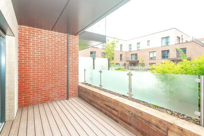 2 bedrooms apartments/flats to sale in Colindale Gardens, Colindale-image 7