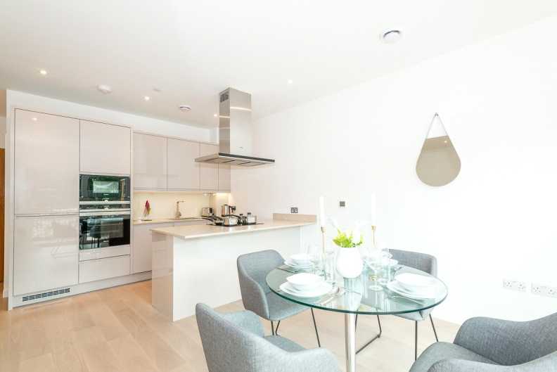 2 bedrooms apartments/flats to sale in Colindale Gardens, Colindale-image 15