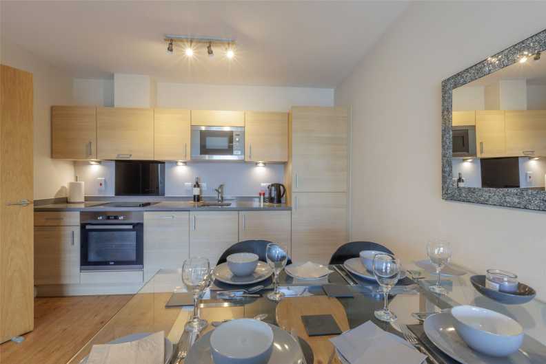 2 bedrooms apartments/flats to sale in Heritage Avenue, Beaufort Park, Colindale-image 6
