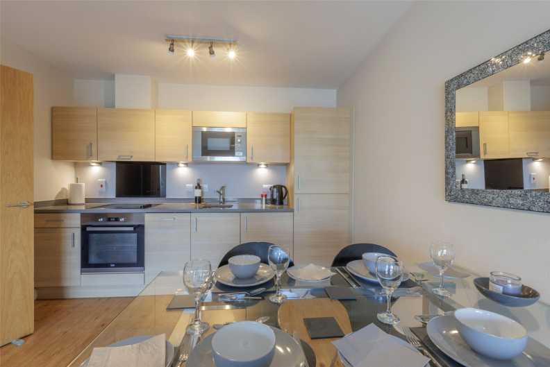 2 bedrooms apartments/flats for sale in Heritage Avenue, Beaufort Park, Colindale - NW9 view 6