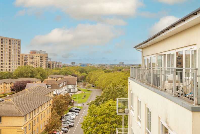 2 bedrooms apartments/flats for sale in Heritage Avenue, Beaufort Park, Colindale - NW9 view 11