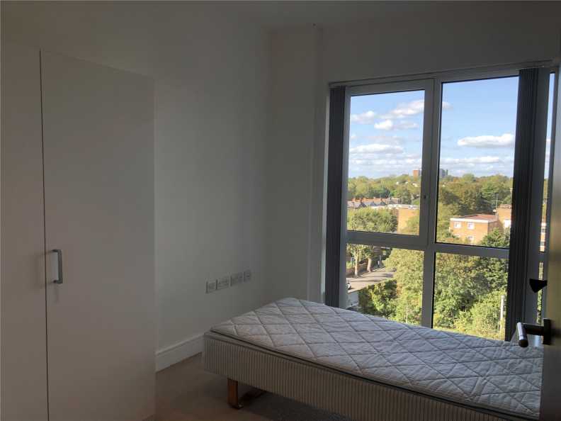 2 bedrooms apartments/flats to sale in Longfield Avenue, Dickens Yard, Ealing-image 7