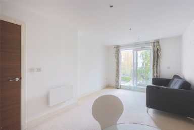 Bromyard Avenue, East Acton - W3 view 8