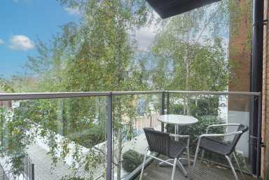 Bromyard Avenue, East Acton - W3 view 5