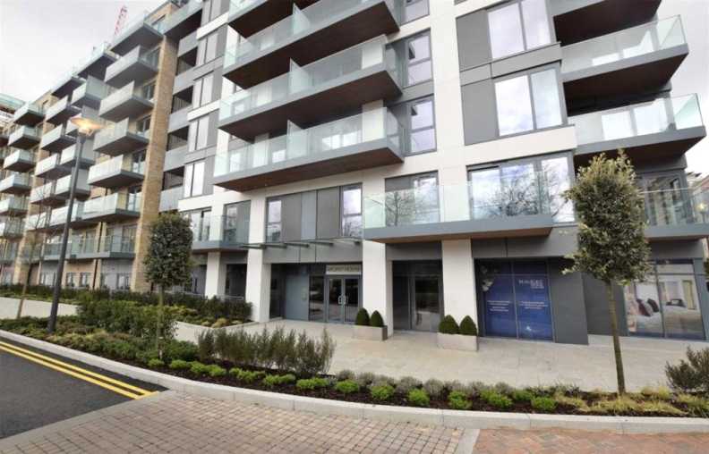 3 bedrooms apartments/flats to sale in Beaufort Square, Beaufort Park, Colindale-image 15