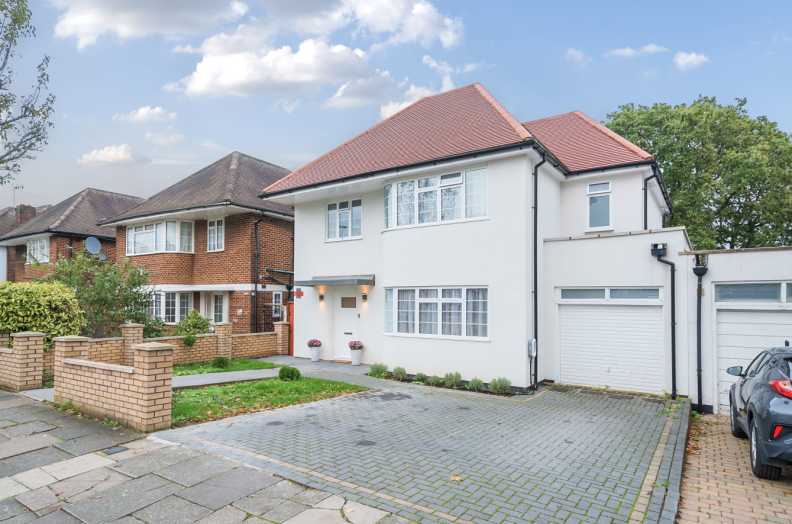 5 bedroom house for Sale in Corringway, Ealing, W5, London