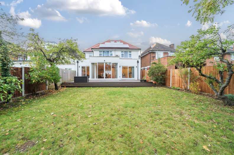5 bedroom house for Sale in Corringway, Ealing, W5, London