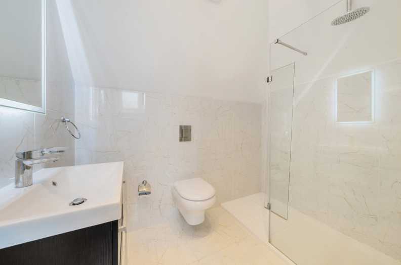 5 bedroom house for Sale in Corringway, Ealing, W5, London