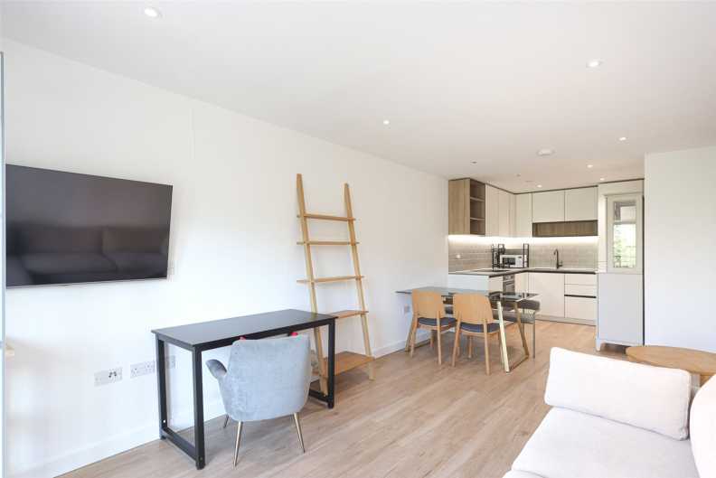 2 bedrooms apartments/flats to sale in Beaufort Square, Beaufort Park, Colindale-image 17