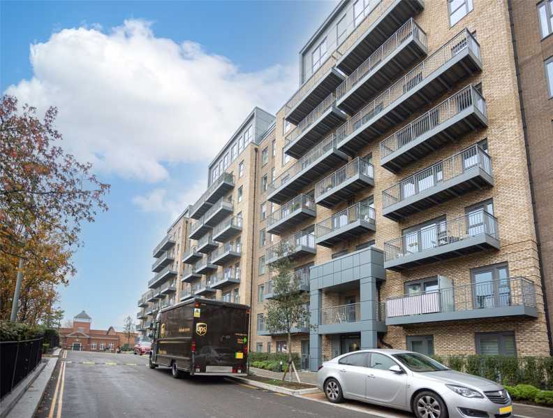 2 bedrooms apartments/flats to sale in Beaufort Square, Beaufort Park, Colindale-image 22
