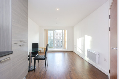Bromyard Avenue, Acton - W3 view 4