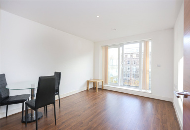 Bromyard Avenue, Acton - W3 view 10