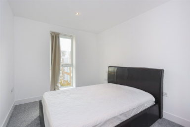 Bromyard Avenue, Acton - W3 view 6