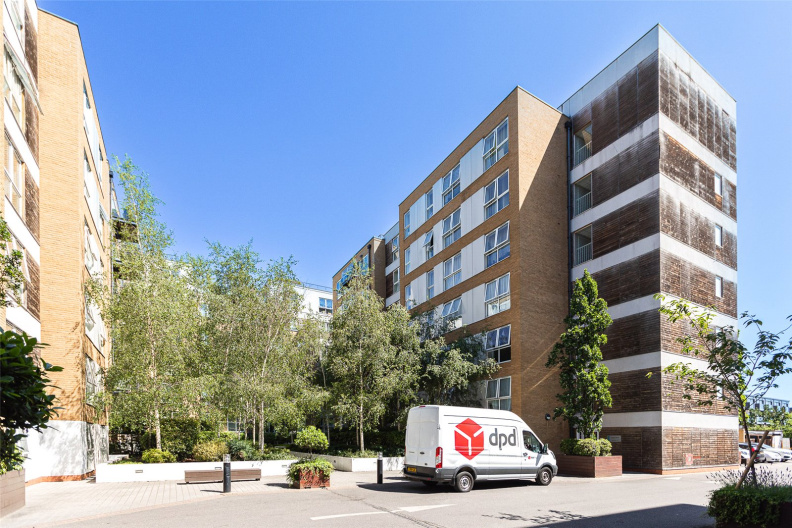1 bedroom apartments/flats to sale in Bromyard Avenue, Acton-image 1