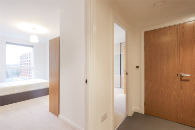 Lismore Boulevard, Colindale Gardens - NW9 view 17