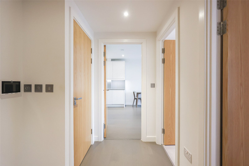 2 bedrooms apartments/flats for sale in Lismore Boulevard, Colindale Gardens - NW9 view 19