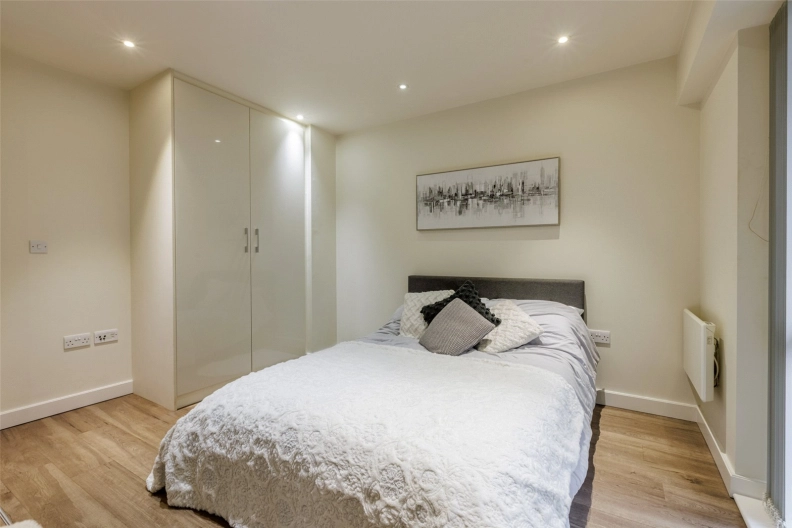 1 bedroom apartments/flats to sale in Boulevard Drive, Beaufort Park, Colindale-image 8