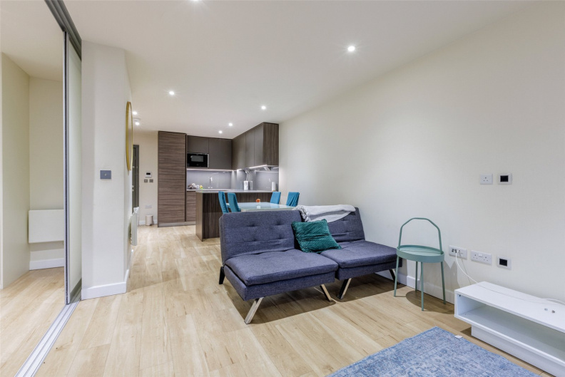 Studio apartments/flats for sale in Beaufort Square, Beaufort Park, Colindale - NW9 view 9
