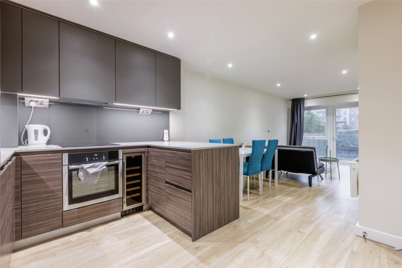 Studio apartments/flats for sale in Beaufort Square, Beaufort Park, Colindale - NW9 view 2